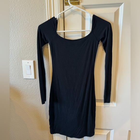Aritzia Wilfred Free Long Sleeve Square Neck Fitted Black Mini Dress - Picture 3 of 3